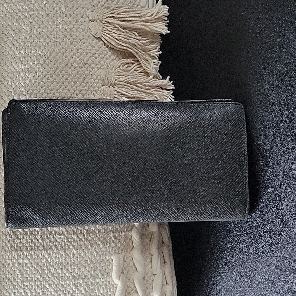 Louis Vuitton Brazza Wallet